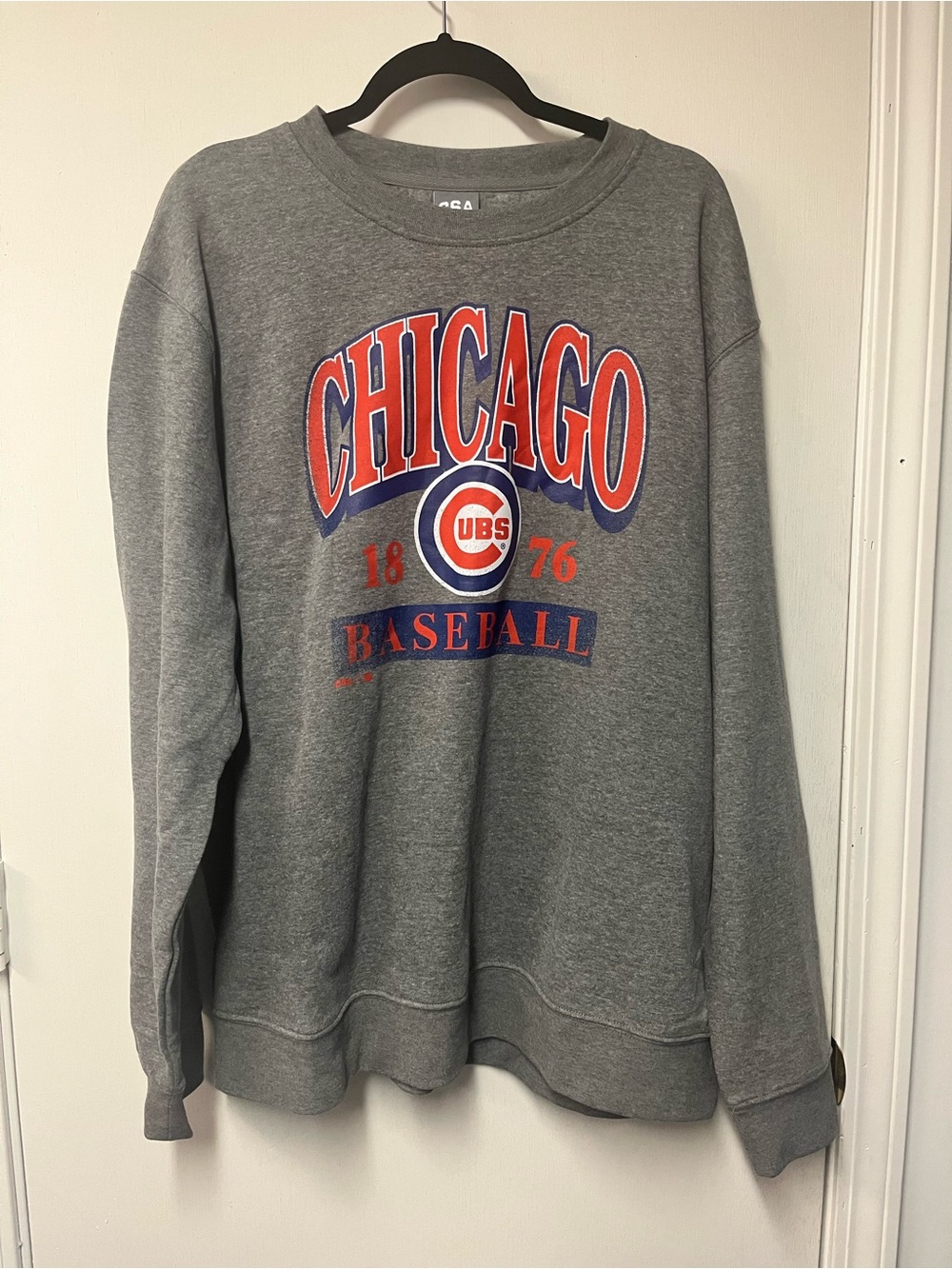 Chicago Cubs Gray Performance Sweatshirt - Team Logo